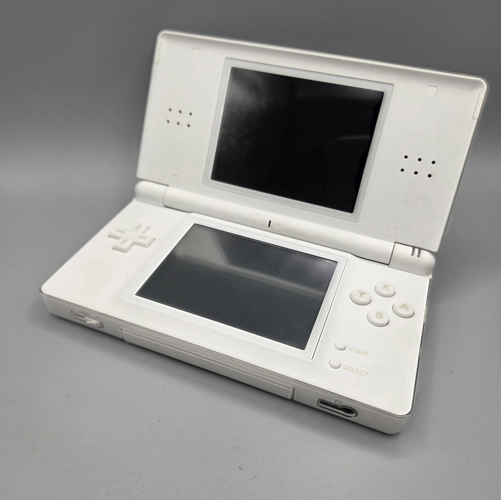 Nintendo DS Lite Weiß nach der Aufbereitung